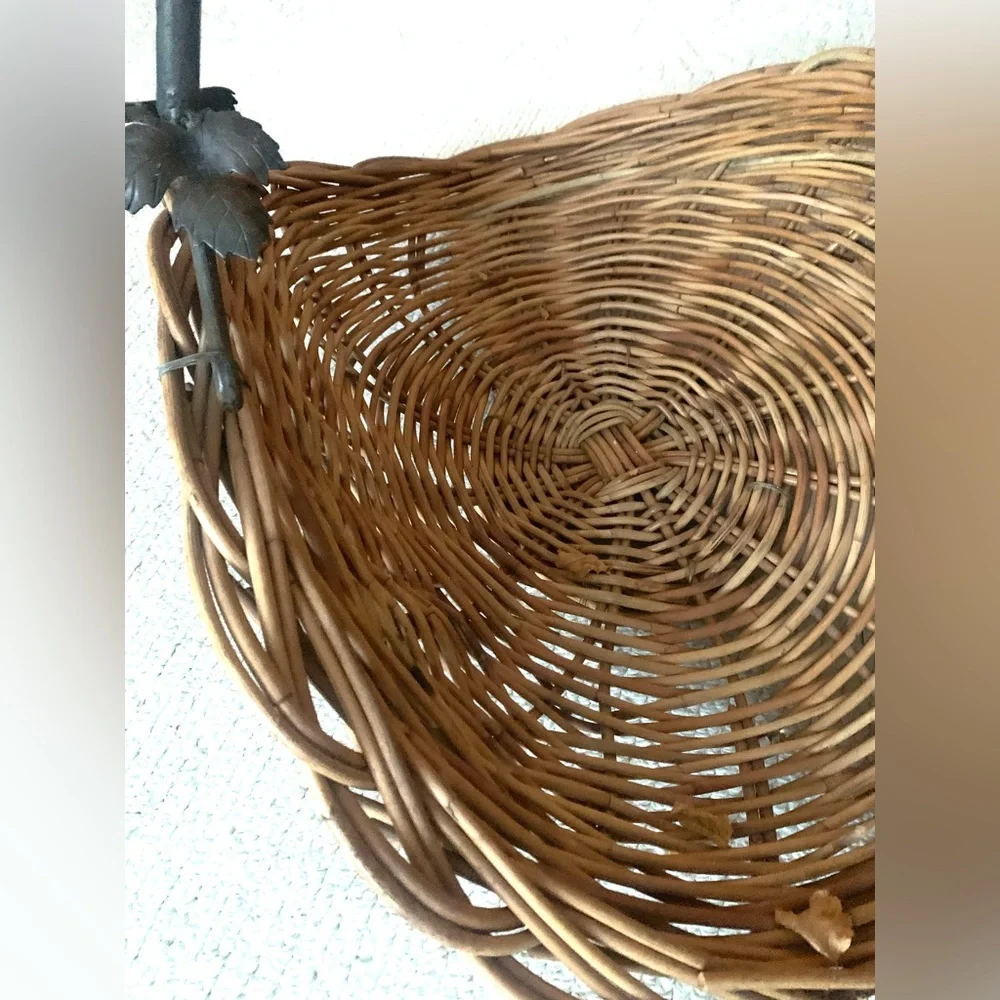 Large 30” Gathering Basket w Glass Pumpkins Metal Leaf Vine & Handle Log Holder